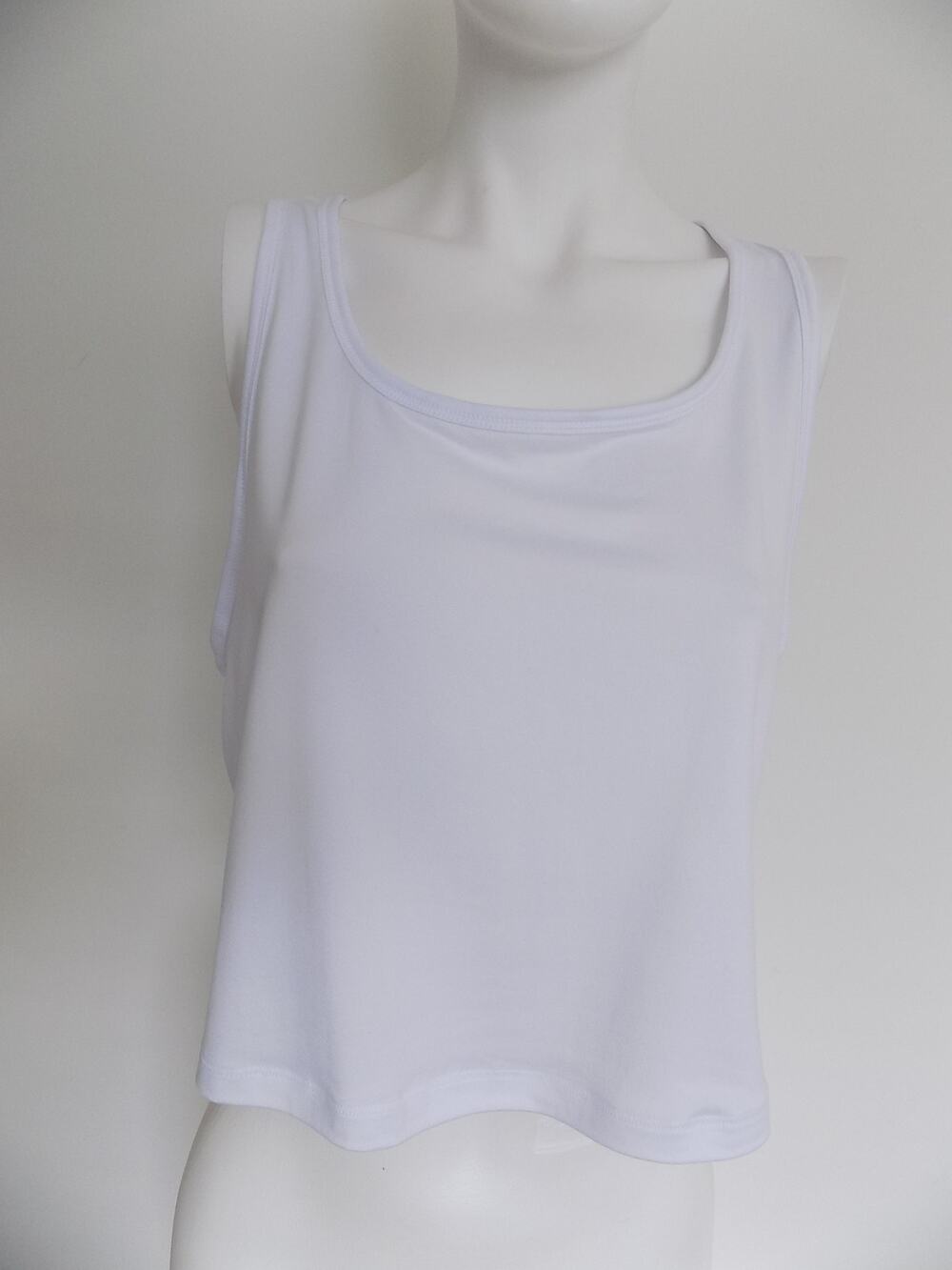 Reflex 90 Degree white tank top racer back size XL NWT